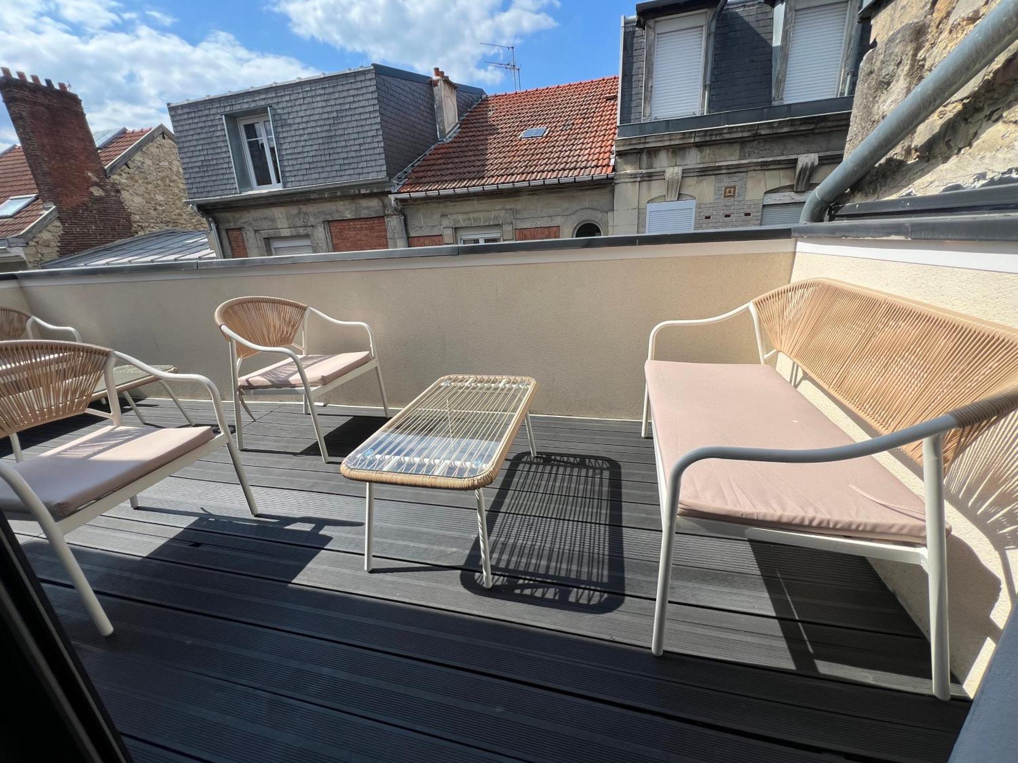 Mm Suites Town House Terrasse Reims Exterior photo