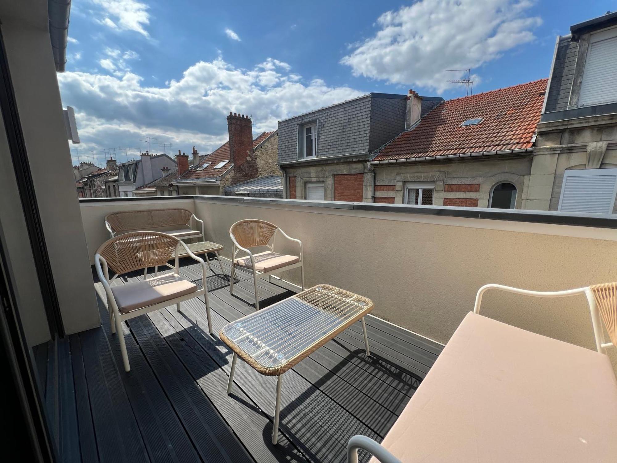 Mm Suites Town House Terrasse Reims Exterior photo